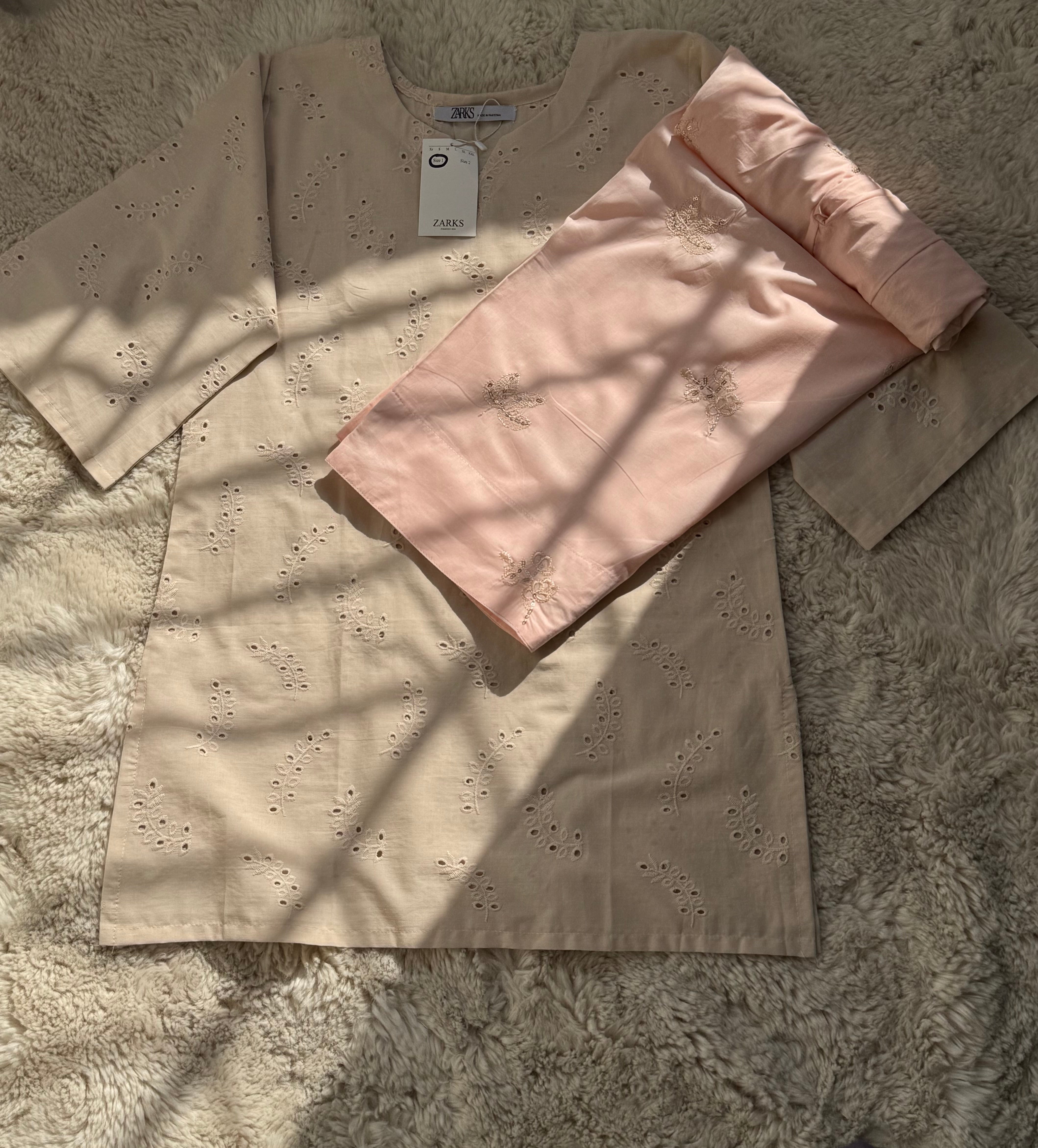 Teapink chickankari set