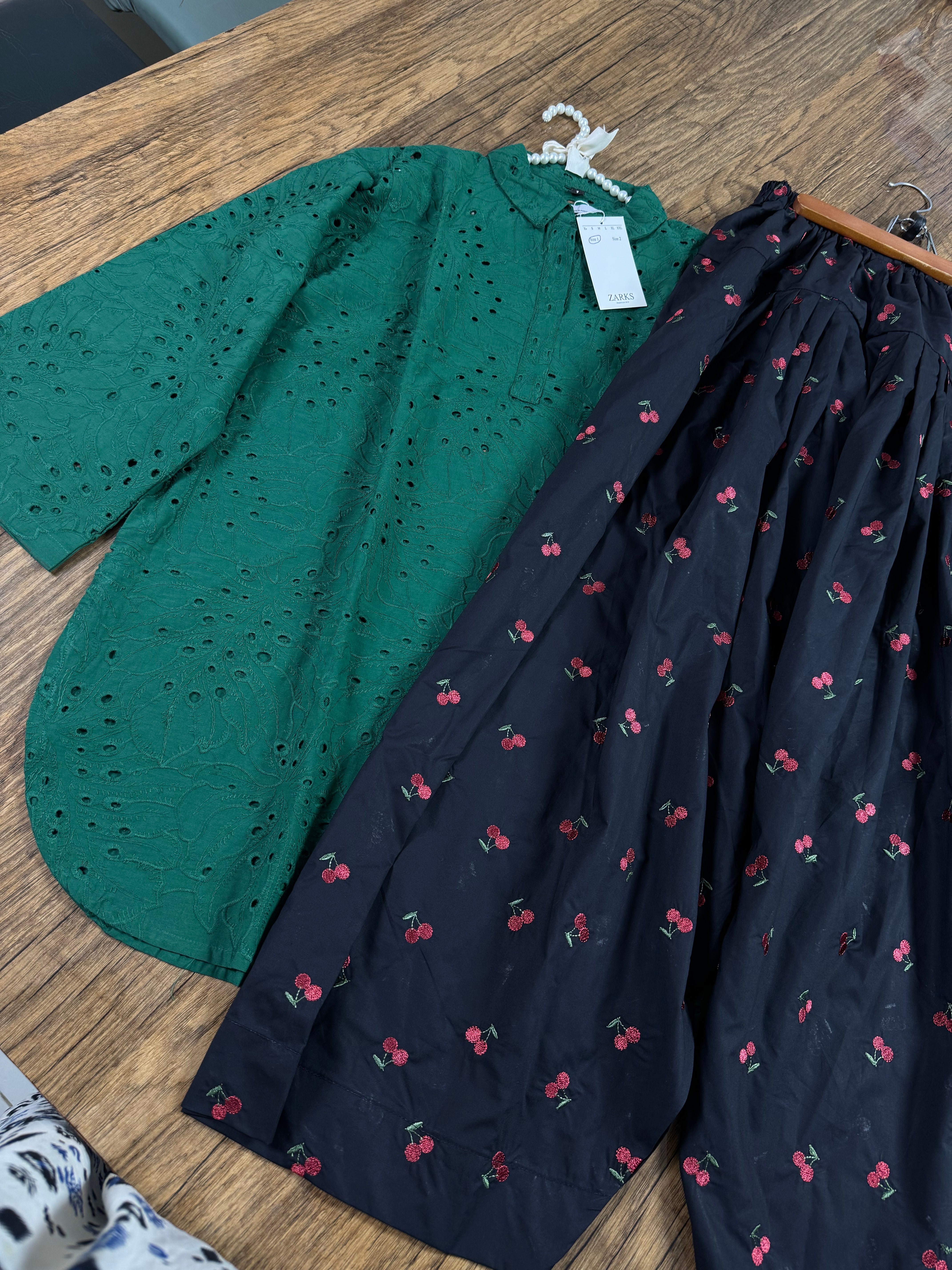 Green cherry chickenkari set