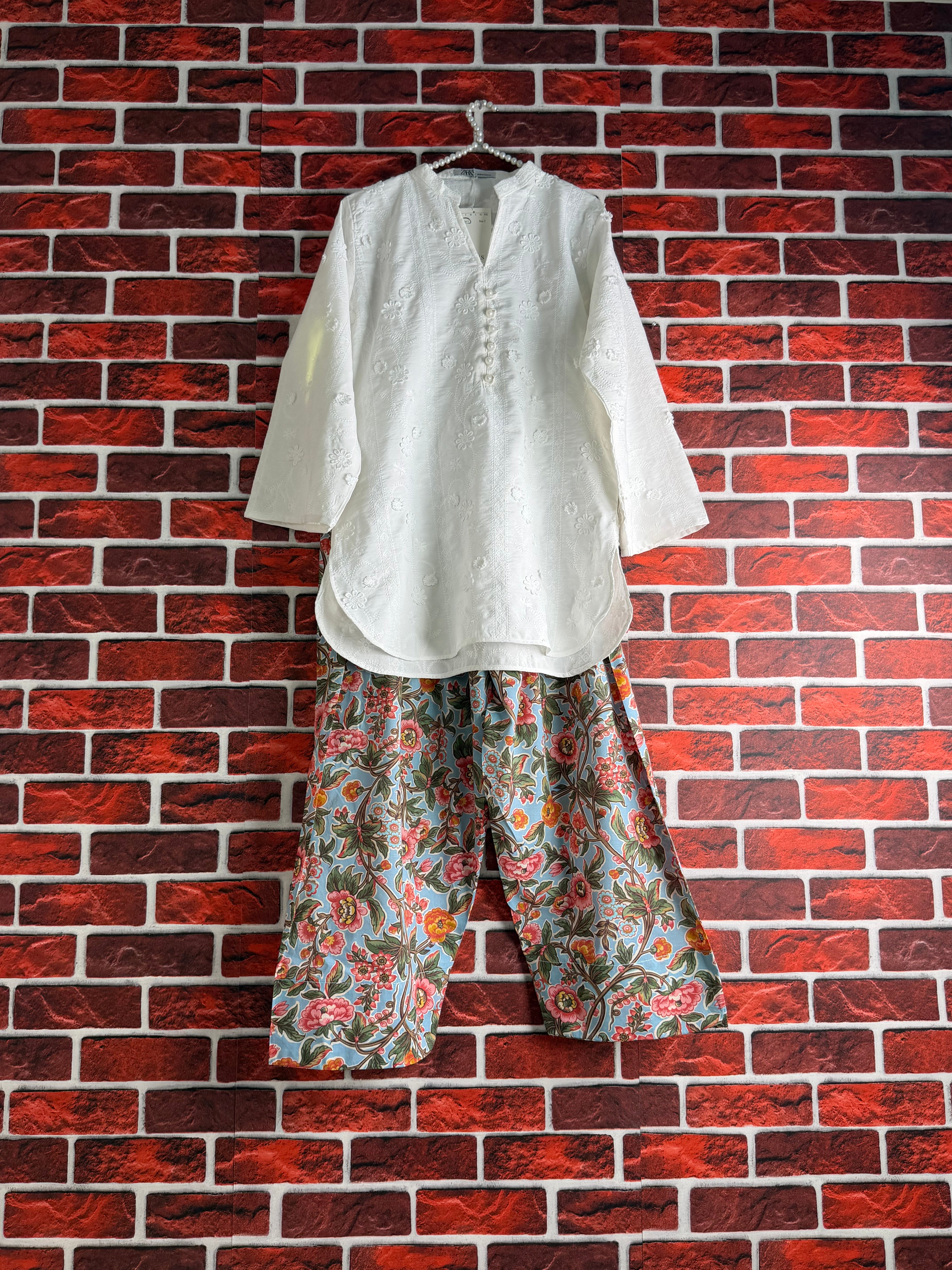 White chikankari set