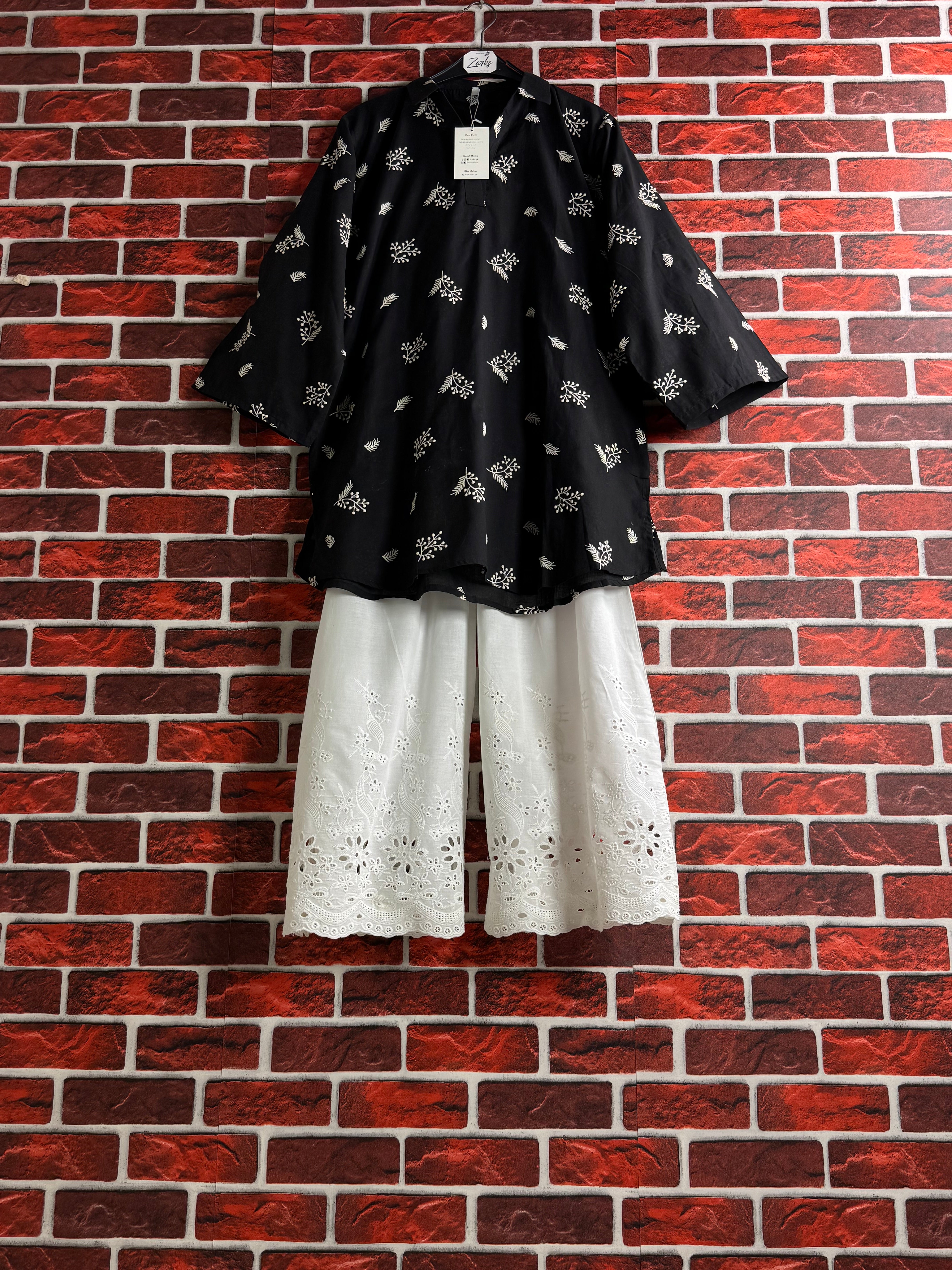 Black chickankari set
