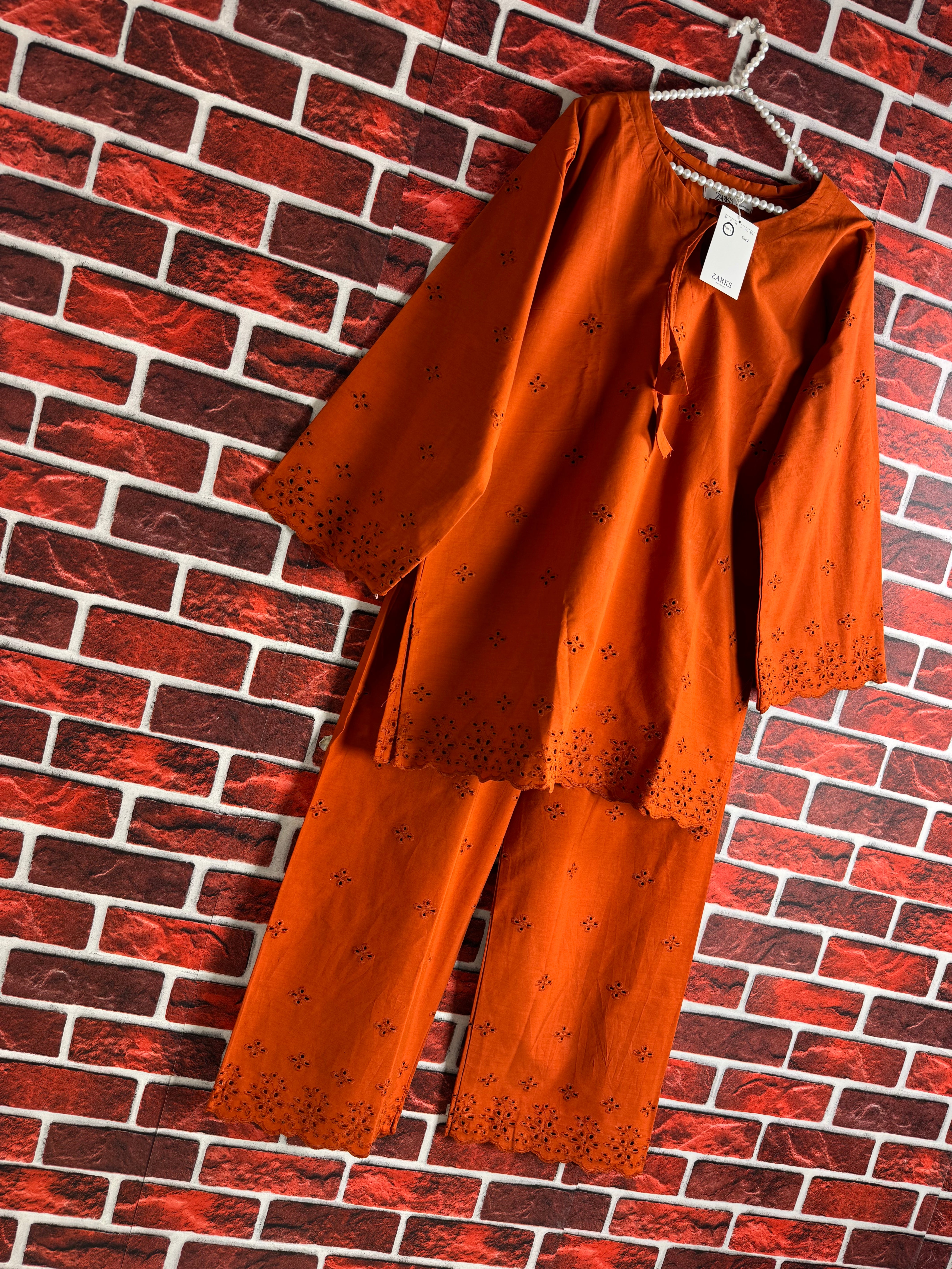 Rust schiffli coord
