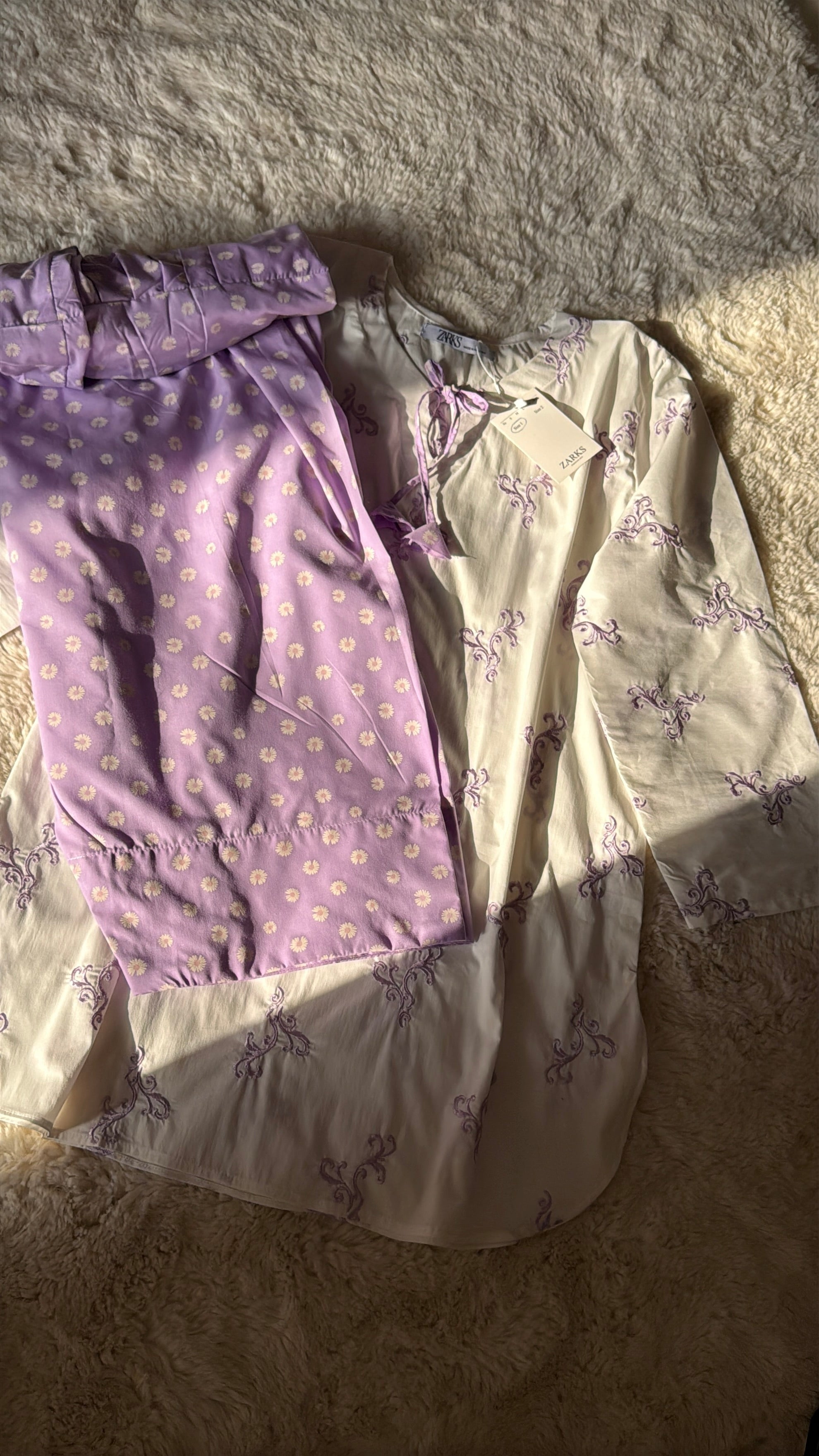 Lilac embroidered set