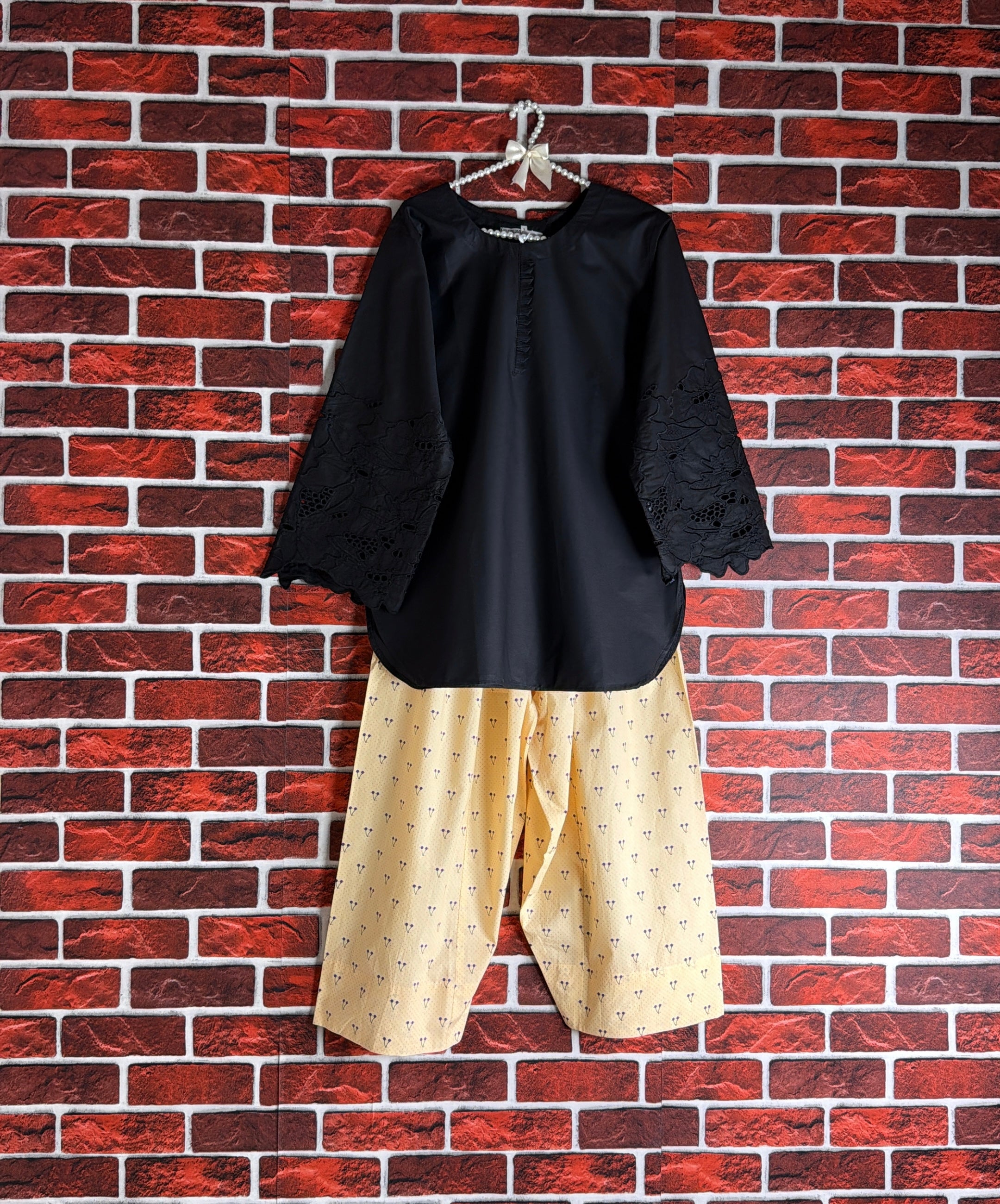 Cherry chickankari set