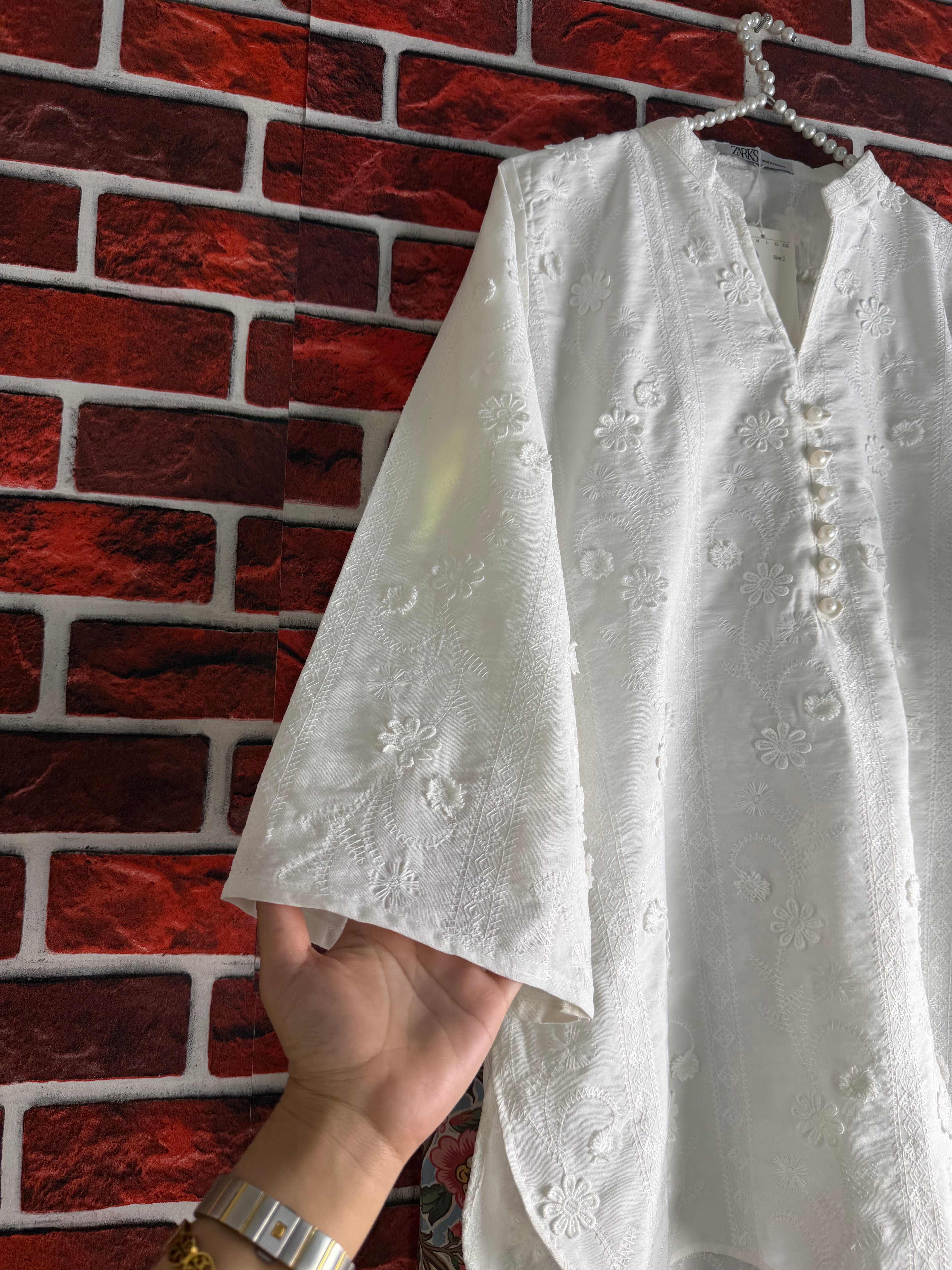 White chikankari set