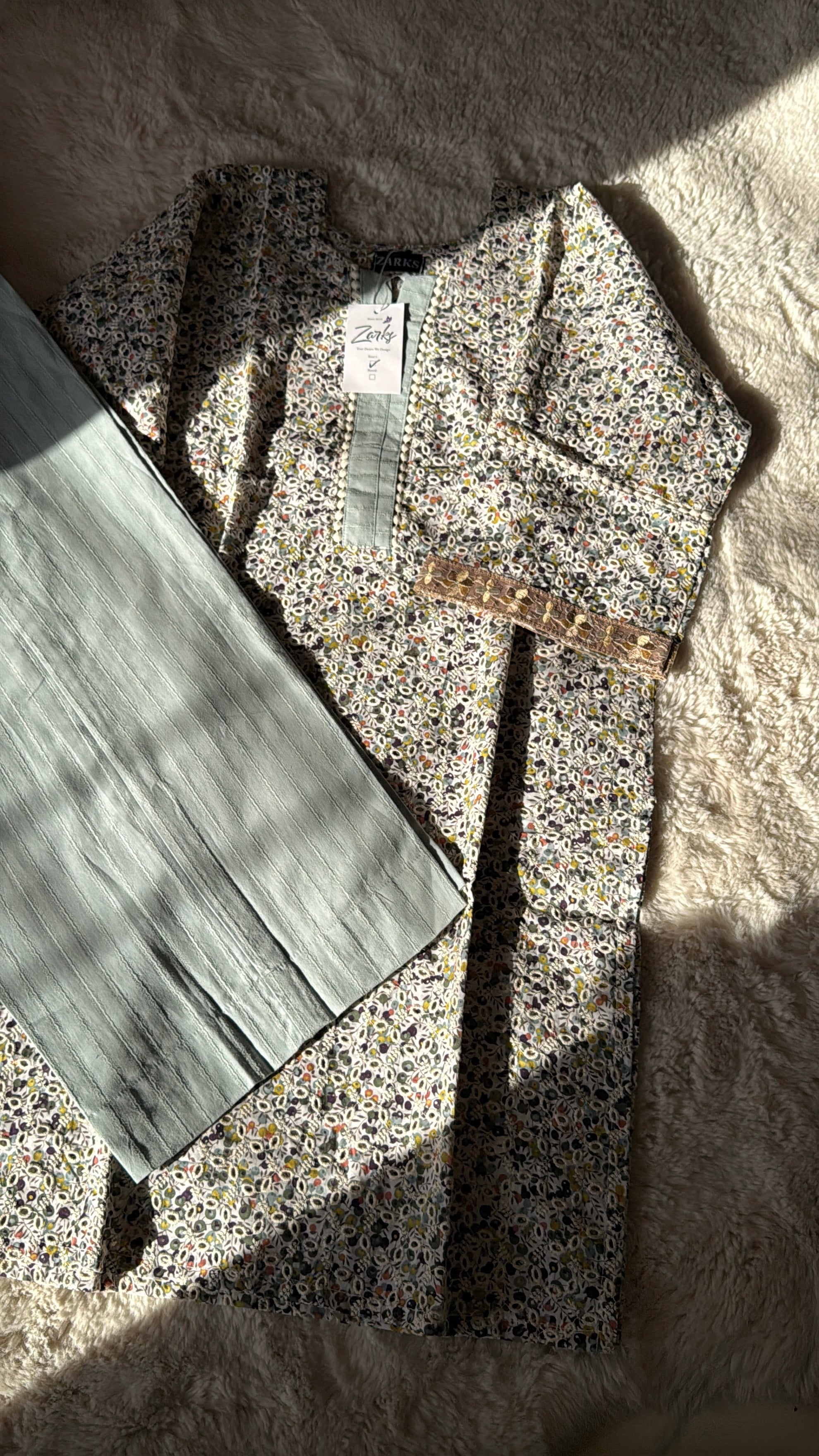 Printed chickankari set