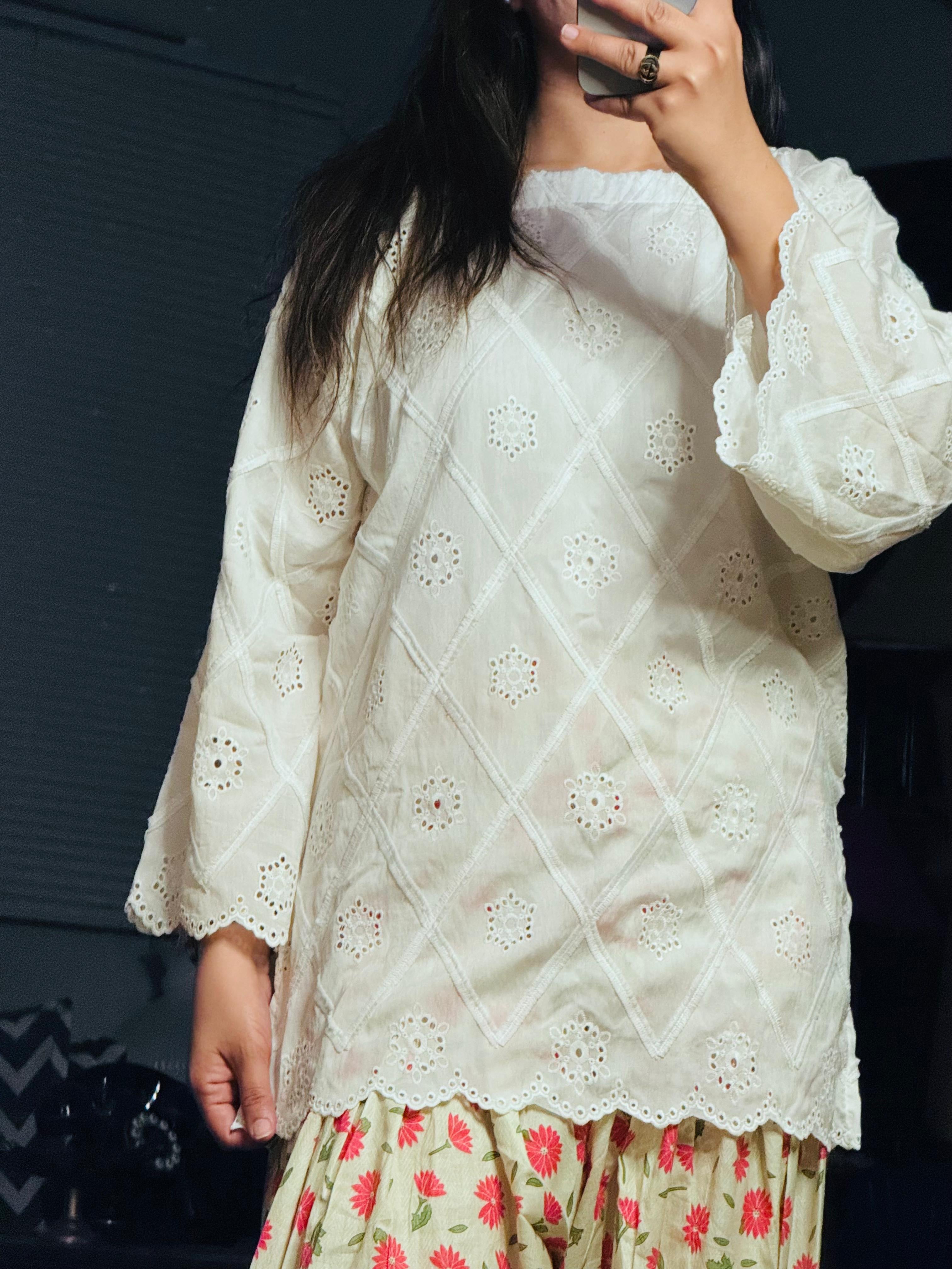 White floral daisy set