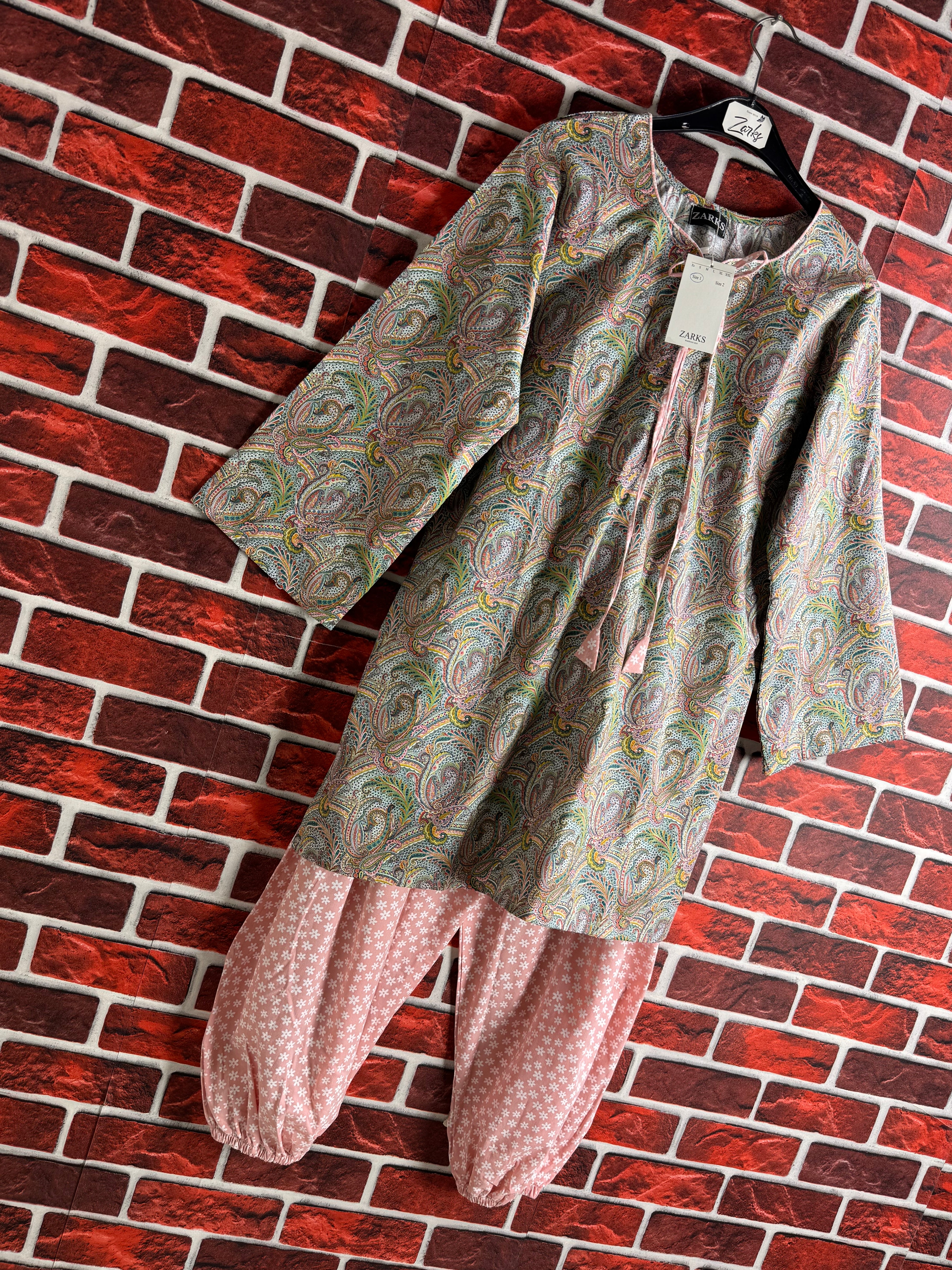Blush printed set