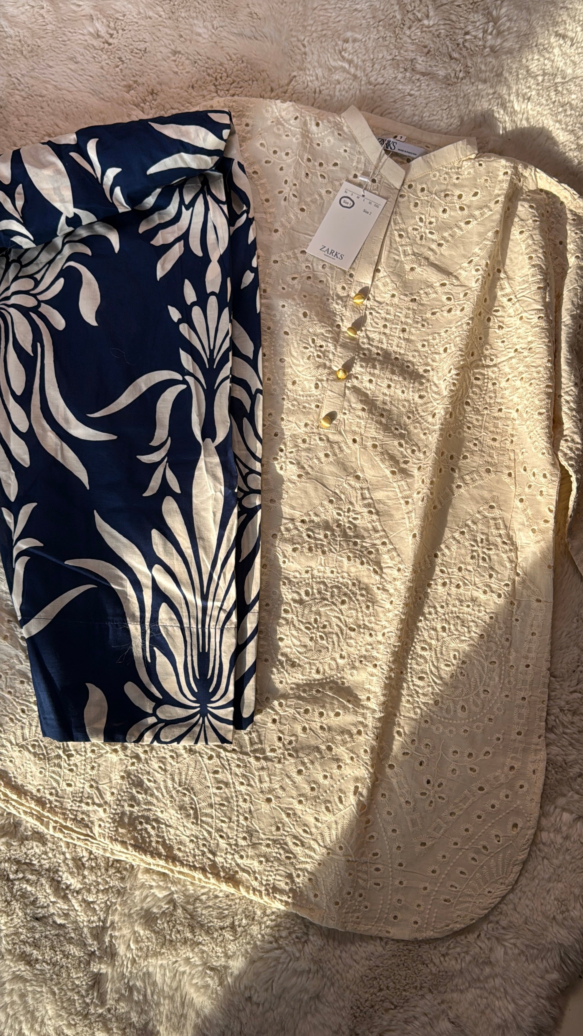 Cream chikankari set