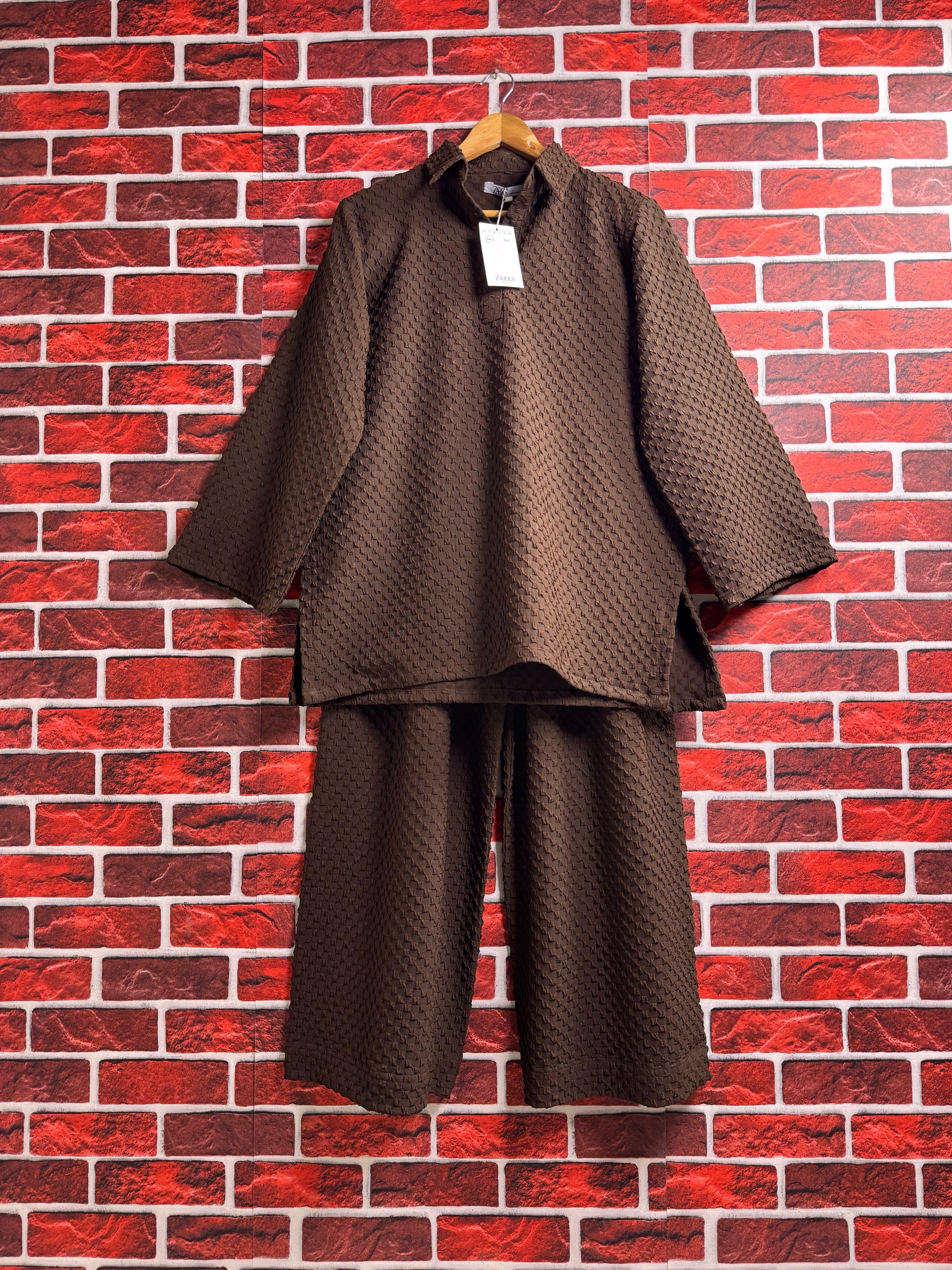 Coco brown texture coord