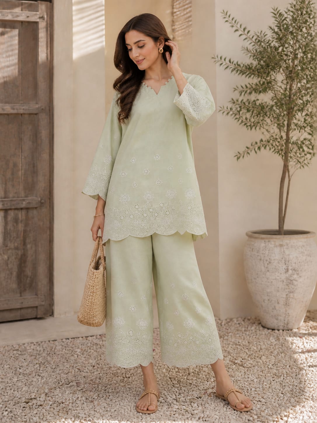 Pistachio schiffli coord-II