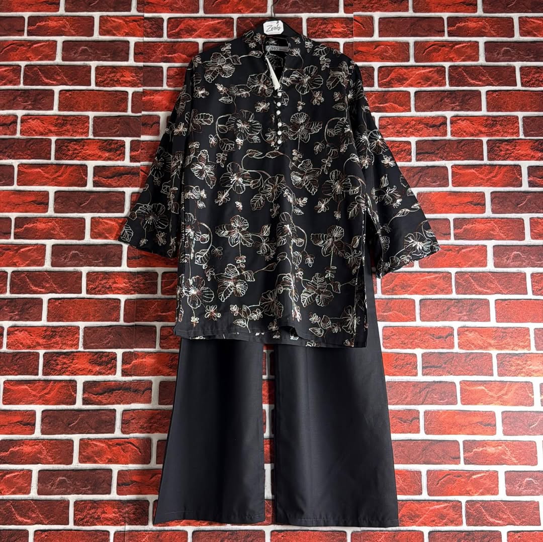 Black fleur outfit