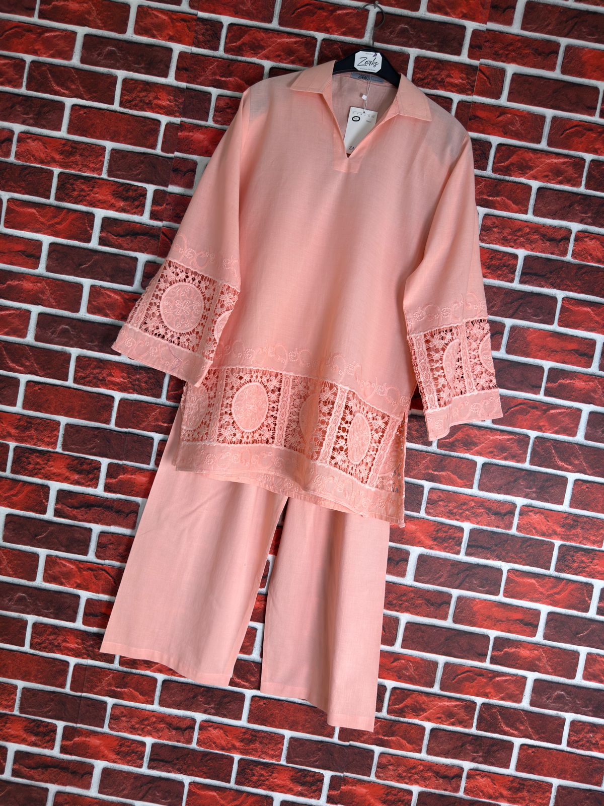 Peach schiffli coord