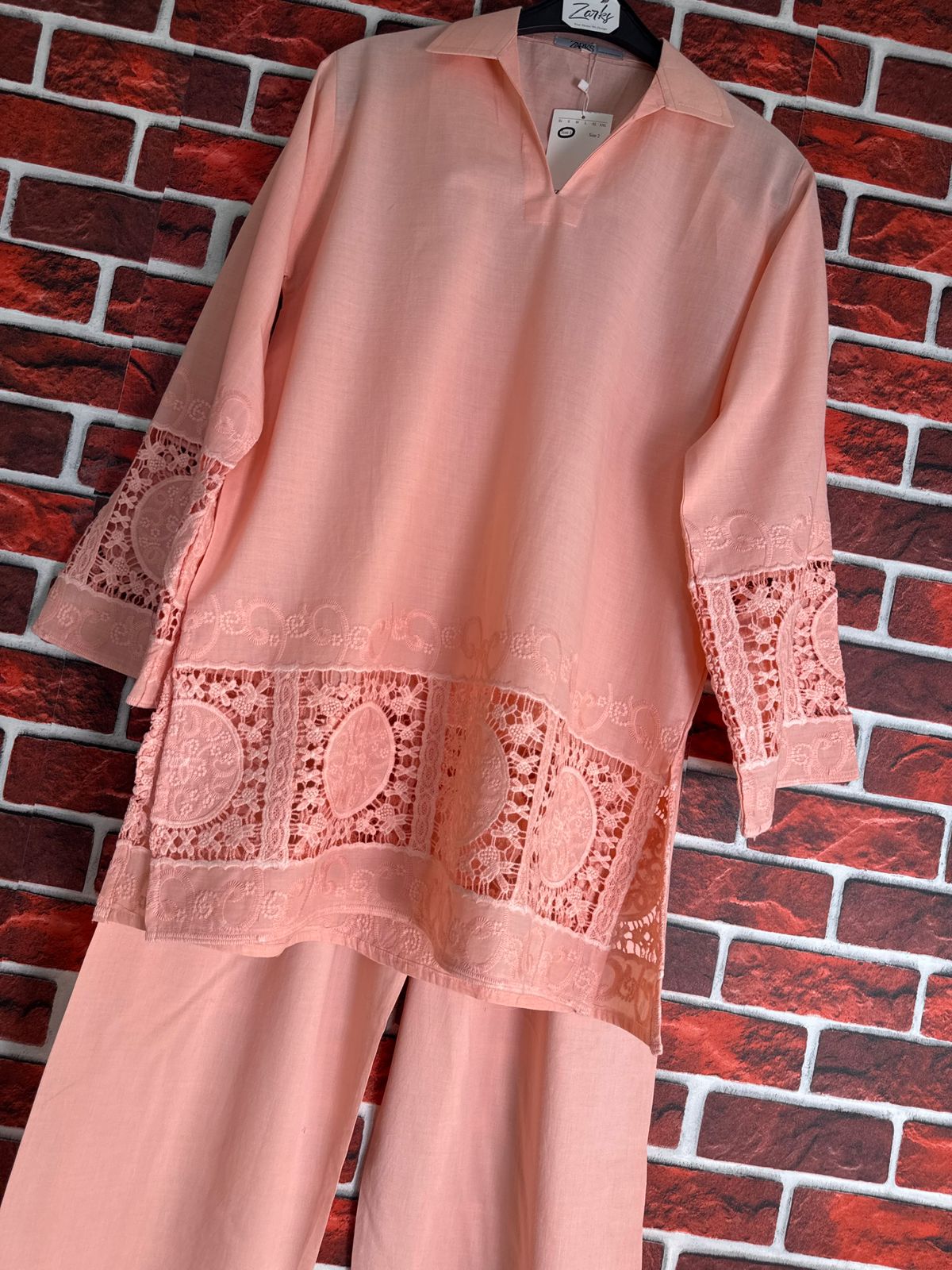 Peach schiffli coord