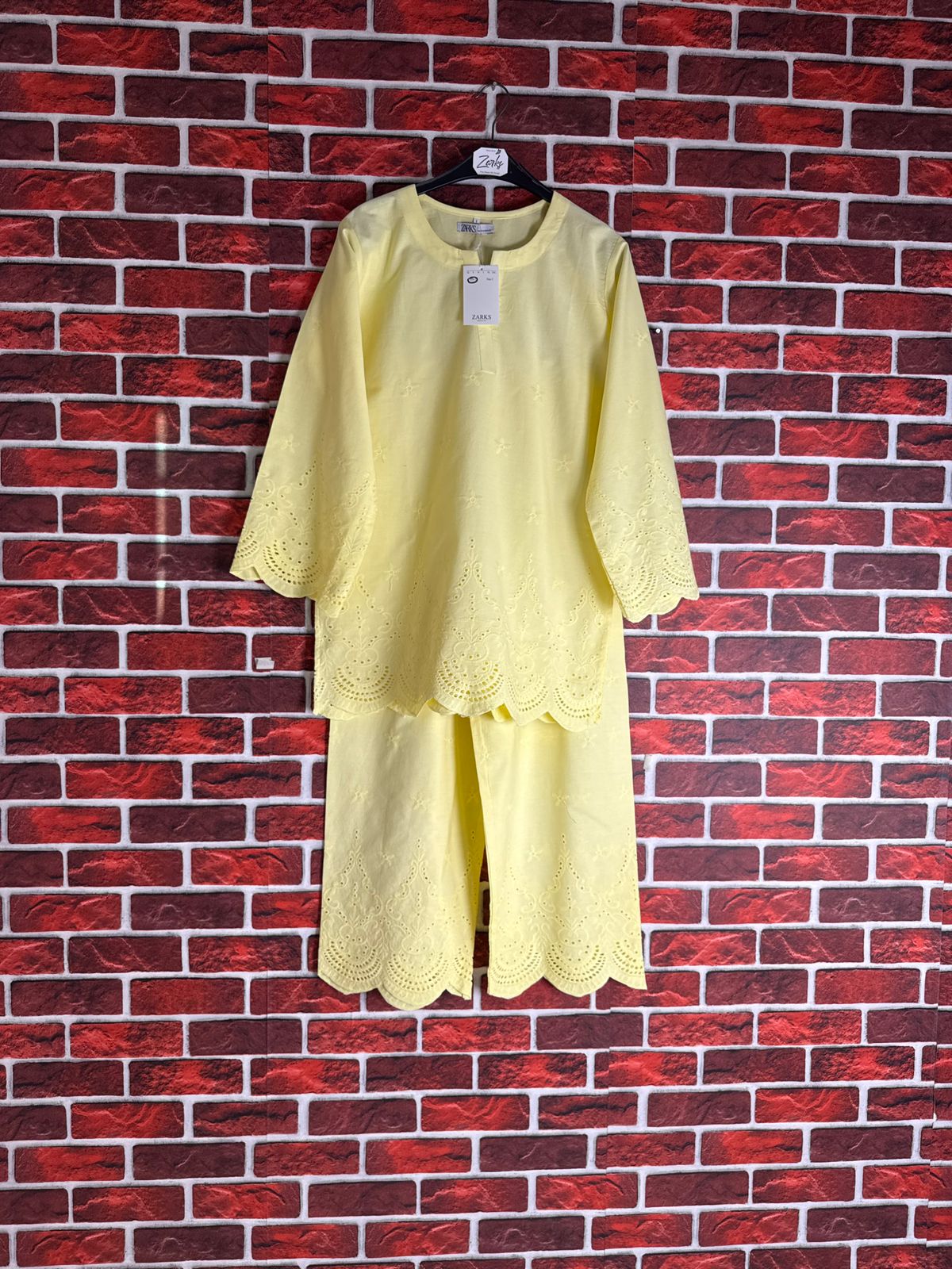 Butter yellow schiffli coord-II