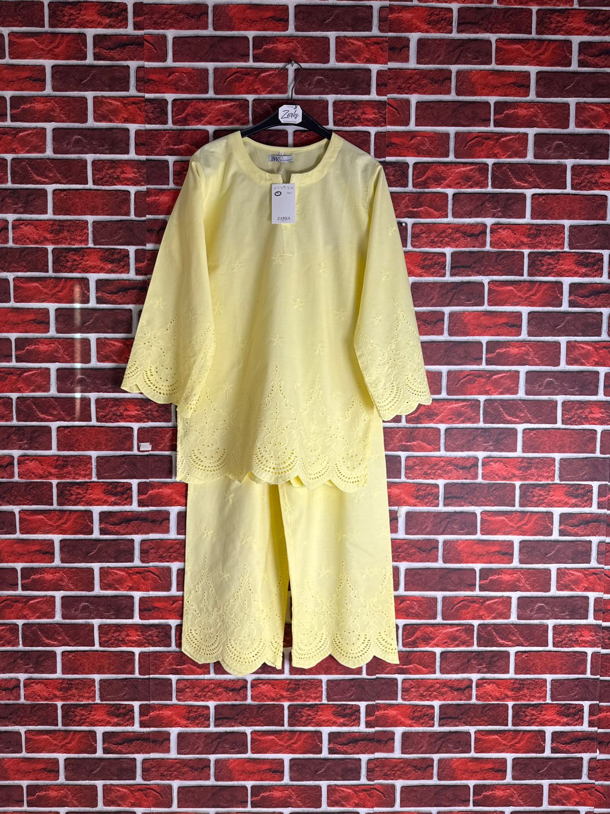Butter yellow schiffli coord-II