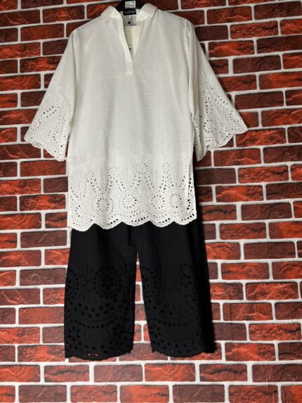 Mono Schiffli coord